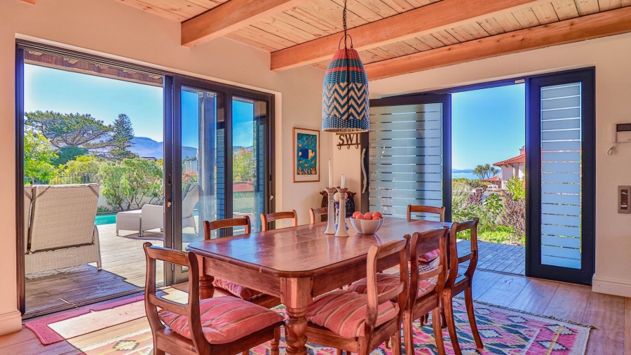 4 Bedroom Property for Sale in Westcliff Western Cape